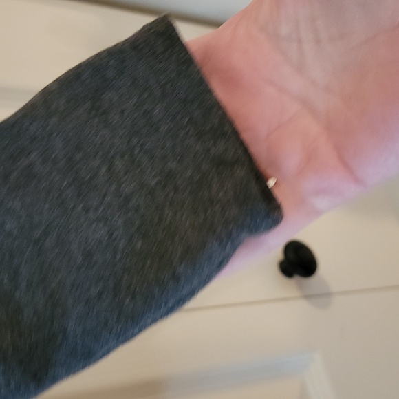 CALIA by Carrie Underwood women's size L long sleeve gray cowlneck top - Picture 3 of 12